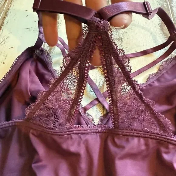 Torrid Curves Racerback Unlined Lace Bralette Size 3/DD/DDD/F - Picture 8 of 8